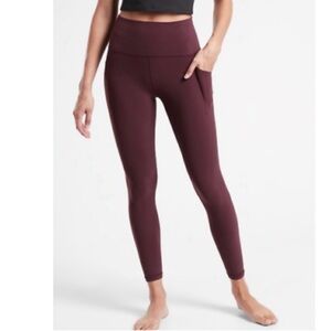 Athleta Salutation Stash 7/8 Legging